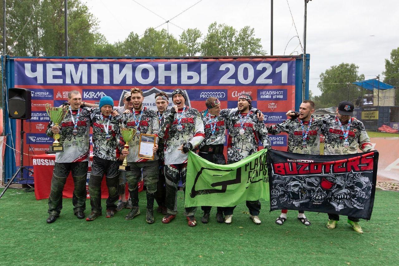 Команда Бузотёры на награждении Чемпионата России 2021
